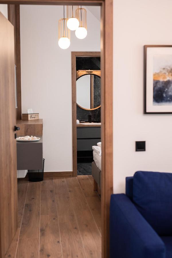 Tahiti Resort Apartments ไฮจ์ดุสโซบอสโล ภายนอก รูปภาพ