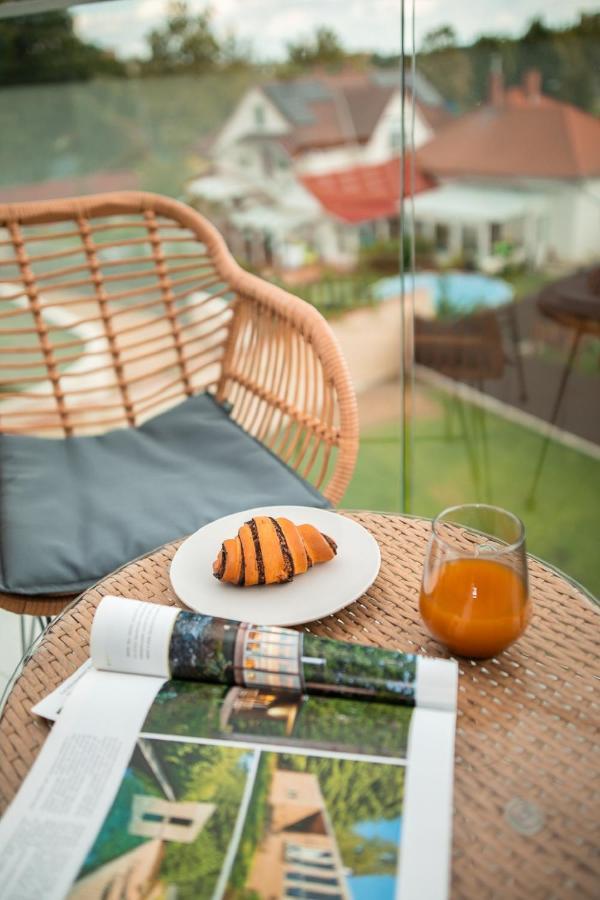 Tahiti Resort Apartments ไฮจ์ดุสโซบอสโล ภายนอก รูปภาพ